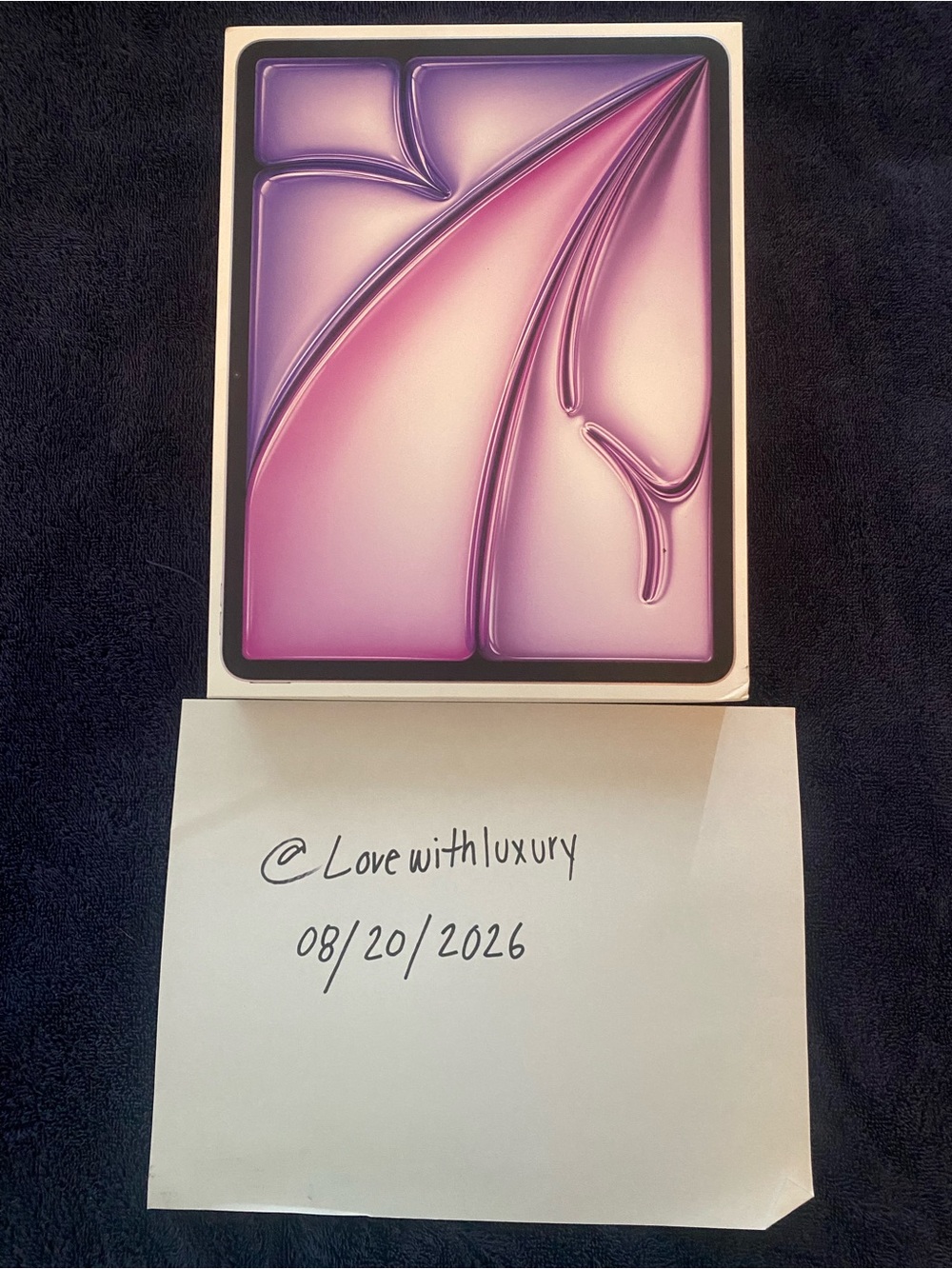 iPad Air 13 inch M4 Wi-Fi + cellular
